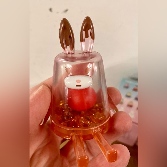 Designer Toy “Lucky too”.  Beads inside including a Daruma bead.  Phone holder. - Picture 3 of 3